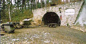 Vchod do pr�zkumn� �toly Nad�je